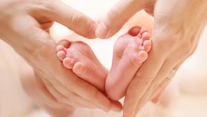 baby-feet-heart